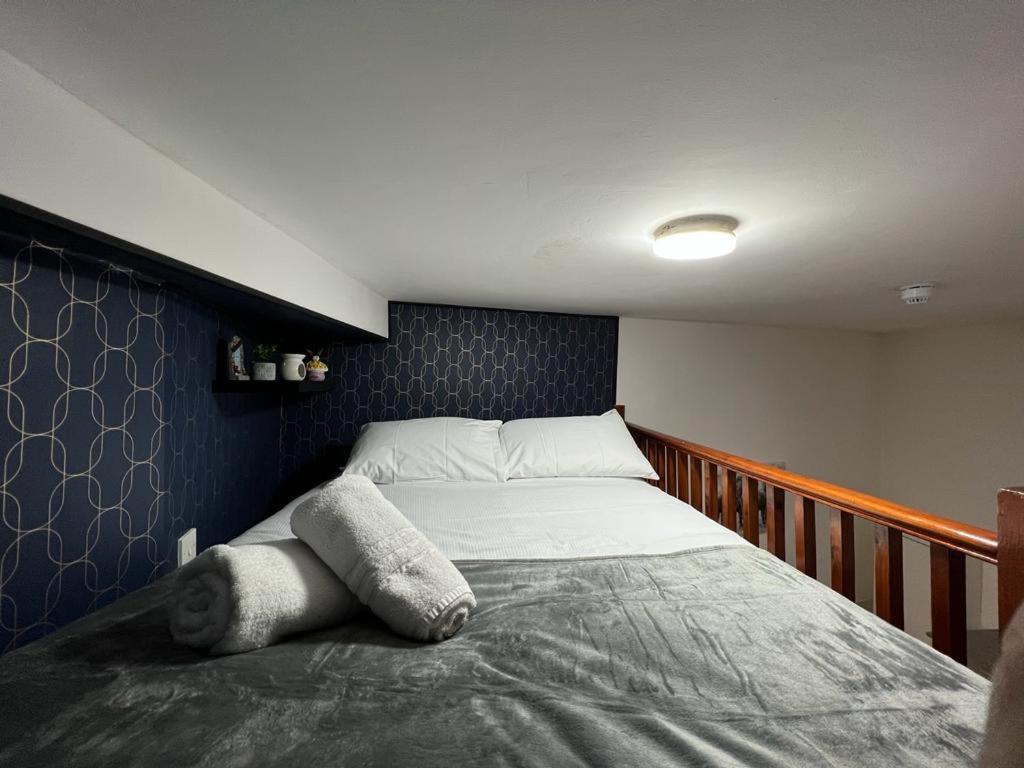 Modern Studios Queenspark 런던 객실 사진